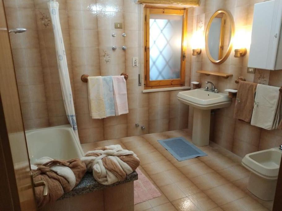 Casafigus La Terrazza Narbolia Villa Eksteriør billede
